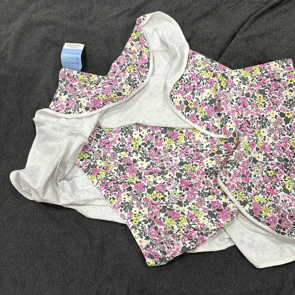 Lands' End Women’s Ruffle Hem Mini Swim Skirt - Picture 4 of 5